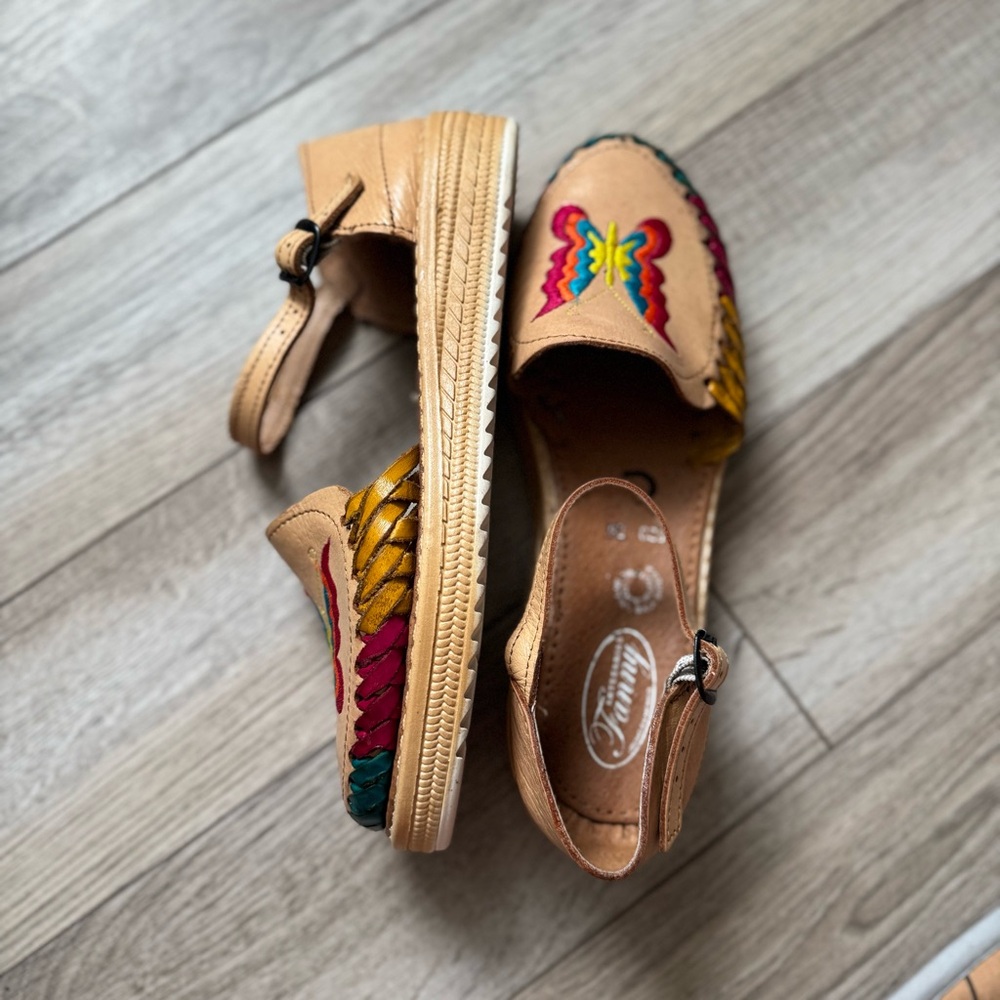 Fanny Artesanias Leather Sandals 
Hecho En Mexico - Picture 6 of 11